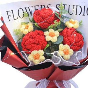 Gehäkelter Blumenstrauß mit Licht, Fertig Gestrickter Strauß, Kunstblume, Handgemachter Strickstrauß Zum Valentinstag, Rot