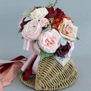 Hochzeitsstrauß for die Braut mit künstlichen Blumen, Brautsträuße, Brautjungfernstrauß, künstliche Rosenblumen, Valentinstag, Geständnis, Hochzeit