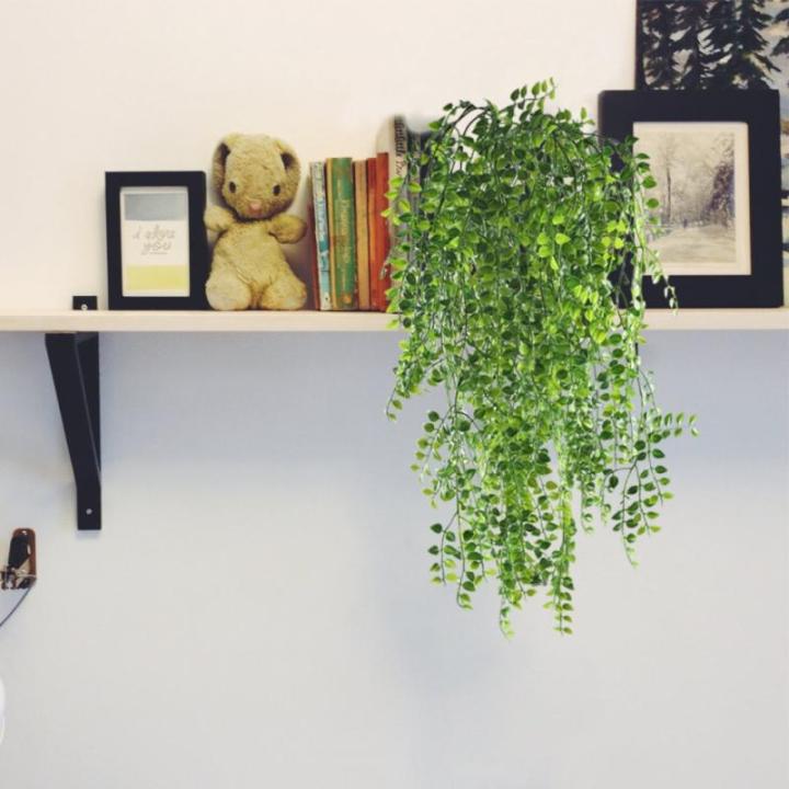 Mihunon Kunstmatige Ivy Vine 2 stuks kunstmatige ophanging Vine Planten vervalste kunststof groen Ivy Garland voor bruiloft muur buiten ophangen planten omheining spalier