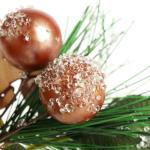 6 x decoratieve maretak, decoratieve maretakjes om op te hangen, decoratieve takken als knutselbenodigdheden, verfraait geschenken en potpourris (6 stuks - rood + groen + wit)