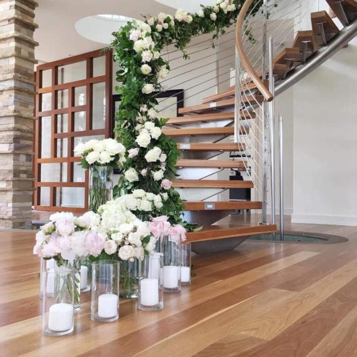 guirlande met kunstrozen, 2 stuks, 220 cm, hangende bloemen van zijde voor outdoor, indoor, bruiloft, badkamer en wanddecoratie (wit)
