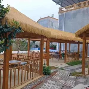 Künstliches Strohdach, Künstliche Strohrolle, Synthetisches Strohdach, Künstliche Strohfliesen, Künstliche Palmenstrohrollen, Gefälschtes Stroh Für Bar Garten Terrasse Pavill