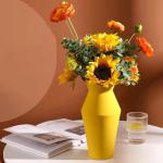 Kunstblumen Künstliches Blumenarrangement aus Sonnenblumen und Eukalyptus – fröhliche Dekoration für Tische, Hochzeiten, Büros und Zuhause – pflegeleicht für jeden Anlass