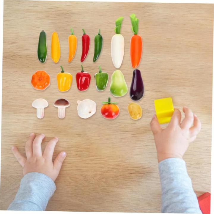 2 Sätze Gefälschtes Gemüse Schäumt Gemüse Modell Gefälschtes Display-Essen Falsches Scharfes Chili Kinderknallzeug Falsches Gemüse Gemüse-Modell-dekor Schaum 17 Stück * 2