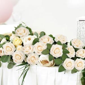 50 Stück cremefarbene Rosen künstliche Blumen für Dekorationen, künstliche Schaumstoffrosen mit Stiel DIY für Hochzeitssträuße Tafelaufsätze Valentinstag Muttertag Zuhause 