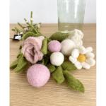 9 vilten bloemen, kleine bloemengroet, boeket, Fair Trade, handgemaakt (wit-roze)