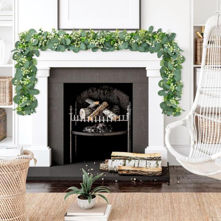 2 stuks kunstmatige eucalyptus slingers, slingers, slinger met groene bladeren, witte bloemen, slinger, kunstplant, hangplant voor achtergrond, bruiloft, decoratie, tafelloper, mid