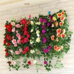 Set van 2 kunstrozen bloemen mand wijnstok nep opknoping mand plant wijnstok nep zijde hangende bloem voor tuin balkon hek buiten binnen deur decoratie (C champagne)