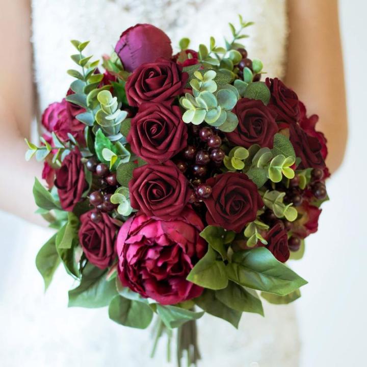 50 Stück Künstliche Rosen Burgunderrot Kunstblumen Dunkelrote Rosen für Dekorationen, Schaumstoff-Rose mit Stielen für DIY Hochzeitssträuße Tafelaufsätze Valentinstag Mutter