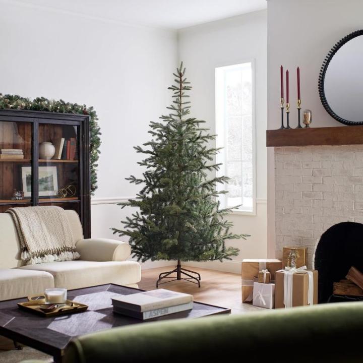 Weihnachtsbäume Künstliche Weihnachtsbäume for Die Weihnachtsdekoration Im Innen- Und Außenbereich Auf Der Veranda Weihnachtsbaum Künstlich