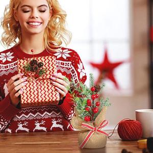 Weihnachtsbaum klein,Tisch-Weihnachtsbaum, Winziger Weihnachtsbaum mit Tannennadeln und roten Beeren, Home Ornaments Künstlicher Kiefernbaum zum Sammeln für den Innen- und Außen
