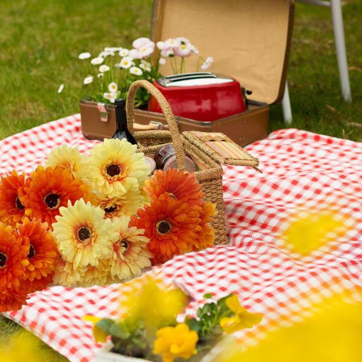 4 bundels van 20 hoofden kunstmatige madeliefjes bloemen, 2 kleuren zijden gerbera madeliefjes bloemen realistische kunstbloem voor thuiskantoor feest bruiloft middelpunt decoratie