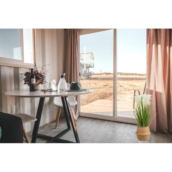 Kunstgras, kunstgras, decoogras, kunstplant, kamerplant, groene plant, kunstmatige plant, decoratie, in zwarte pot, zeer realistisch, groen (60 cm - artikelen. MN-KP-2229)