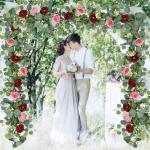 Künstliche Eukalyptus-Blumengirlande mit rot-rosa Rosen, Kunstpflanzen, Seide, Blumengirlande, Schleierkraut, Efeu-Ranken für Hochzeit, Zuhause, Weihnachten, Party, Tischläufer,
