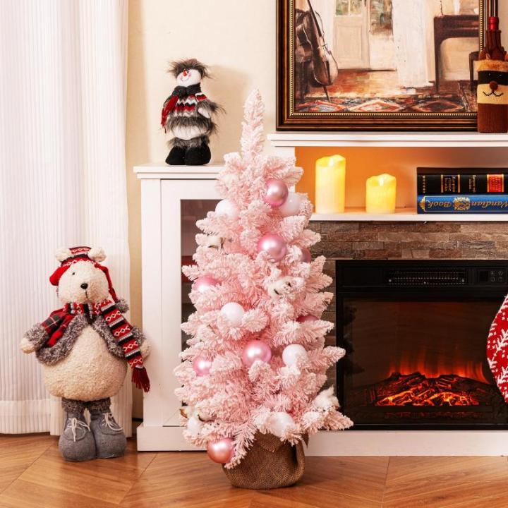Künstlicher Weihnachtsbaum 90cm, Kleiner Dekobaum, Tannenbaum mit natürlichen Baumwollbällchen & Dekorativen Kugeln, Christbaum mit 136 Spitzen, Kunstbaum für innen (Rosa)