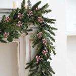 Kunstrode bessen voor Kerstmis, hulstbessen, bordeauxrode bessen, rode bessen, takken voor kerstboom (roze)