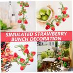 4 Stück Simulierte Erdbeere Gefälschte Erdbeerrebe Gefälschte Fruchtgirlandenrebe Simulation Gefälschte Erdbeere Künstliche Lebensechte Erdbeere Garten-kunstobst Rot Styropor