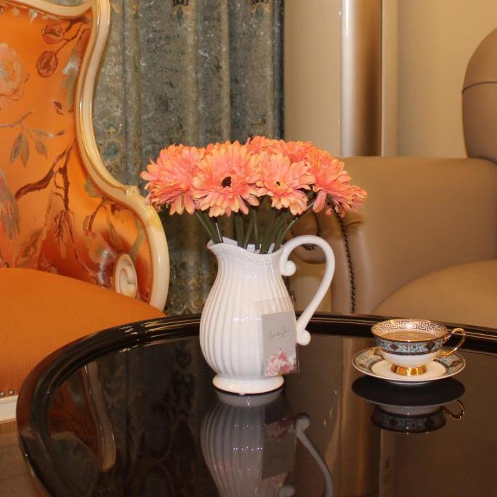 12 STKS Kunstmatige Gerbera Bloem Enkele Stam Bloei Boeket Plastic Zijde Nep Decoratieve Flora Outdoor Indoor Thuis Tuin Kantoor Hotel Bruiloft Party Oranje