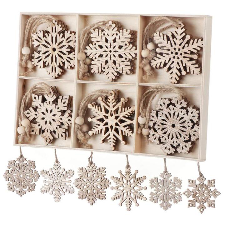 Homewit Houten hanger sneeuwvlokken boomversiering, 18 stuks kerst houten kerst hangende ornamenten kerstboomversiering met jute touw voor kerstboom - 7 cm