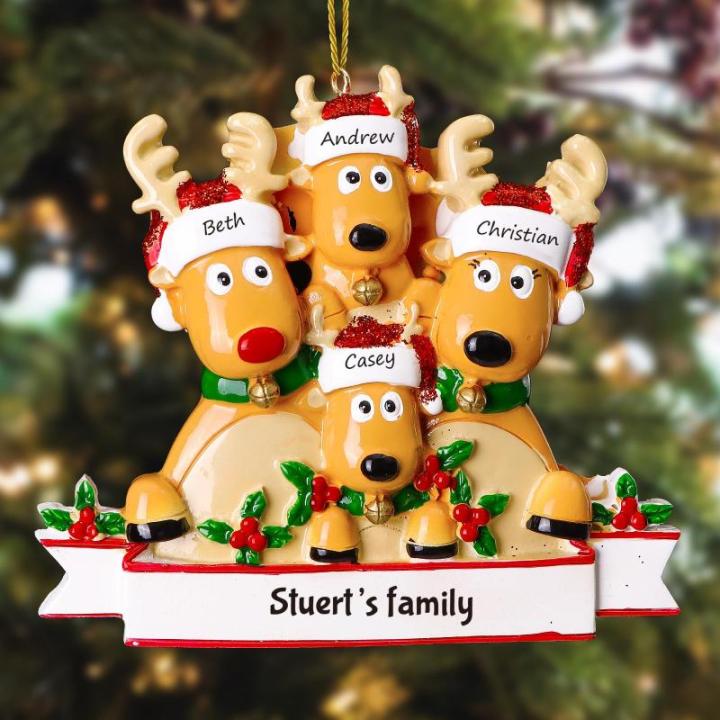 Gepersonaliseerde kersthangers met 2/3/4/5/6/7/8 familienamen - 2023 kunsthars kerstboomversiering gepersonaliseerde familie, partners en vrienden 4