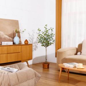 Eucalyptus Kunstplant, 120 cm, eucalyptus, decoratie voor binnen en buiten, moderne decoratie, , plastic planten in pot, voor thuis, slaapkamer, kantoor, tuin (1 stuks)