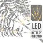 Struik met ledverlichting om neer te zetten - stabiele kunststof struik - 16 warmwitte leds met timerfunctie - op batterijen werkende kerstdecoratie (puntige bladeren zilverkleurig