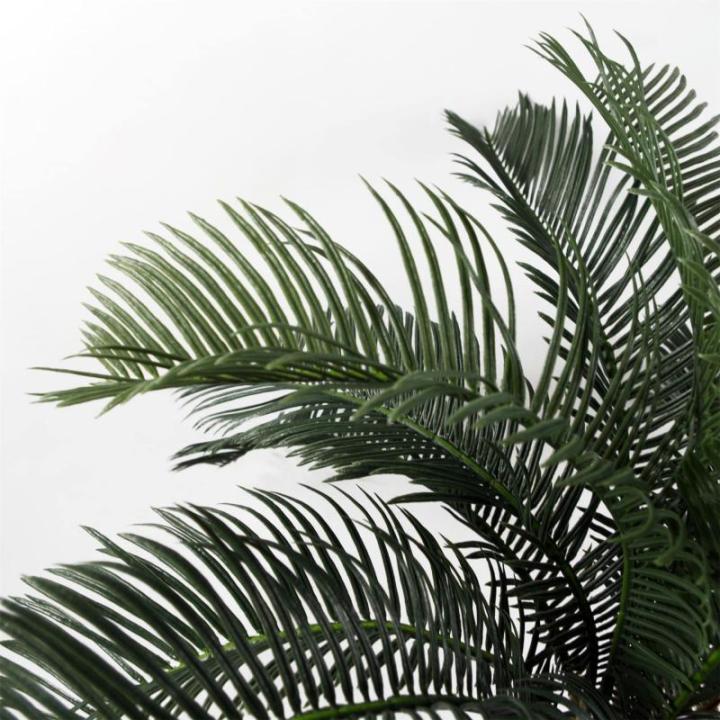 Realistische künstliche Palme und Tropische Bäume im Topf – fertig zum Ausstellen