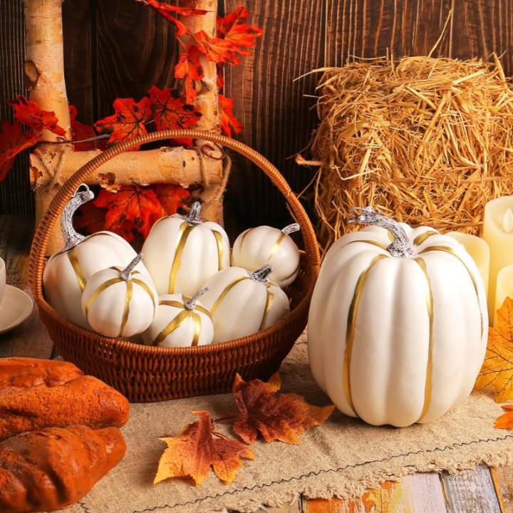 7 Stück Kürbisse, Thanksgiving-Kürbis-Dekorationen, Verschiedene Größen, künstliche Schaumstoff-Ernte-Herbst-Dekoration, künstliche Kürbisse, Dekorationen für den Innenber
