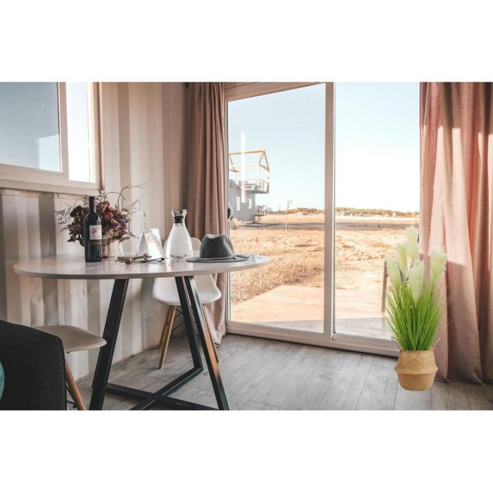 Kunstgras, kunstgras, decoogras, kunstplant, kamerplant, groene plant, kunstmatige plant, decoratie, in zwarte pot, zeer realistisch, groen (90 cm - artikelen. MN-KP-2226)