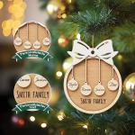Gepersonaliseerde kersthangers met 7 namen - 2023 houten kerstboomversiering gepersonaliseerde familie, partner huisdier en vrienden