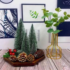 Kunstmatige mini-kerst, een set van 5 stuks miniatuur sisal matte kerst flessenborstel voor Kerstmis thuis tafelblad decor (groen)