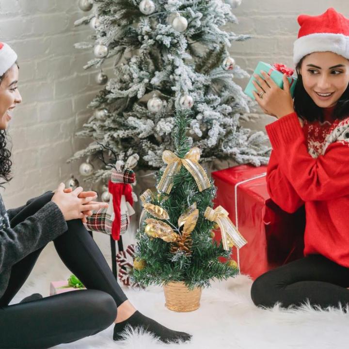 Tisch-Weihnachtsbaum,Künstlicher Tisch-Weihnachtsbaum - Startseite Künstliche Kiefer für Tisch,Weihnachtskiefernbaum mit gewebter Basis für Fenster, Wand, Baum,