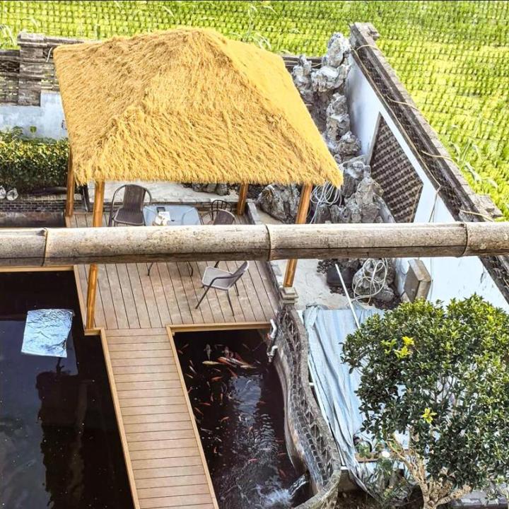 Künstliches Strohdach, Synthetische Palmgras-Rolle, Künstlicher Palmdach Paneele Grasdach, Gefälschte Strohdach, Simulation Strohfliese, Falsches Stroh Für Bar Garten Holzhaus 