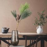 Kerstdennentak, geeist met glitter, 58 cm, kunstdennentak met natuurgetrouwe dennenappels en naalden, kerstdecoratie, tafeldecoratie voor Kerstmis, kerststuk