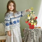 Mini Weihnachtsbaum 50CM Kleiner Weihnachtsbaum mit Beleuchtung, Weihnachten Deko Christbaum mit LED Lichterkette und Weihnachtskugel, Künstliche Weihnachtsbäume Geschmückt für