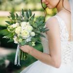 47 stuks en takken, witte , groen, eucalyptus, decoratieve takken, boeket, kunstboeket als echte rozen, eucalyptus voor doe-het-zelf , bruidsboeket,