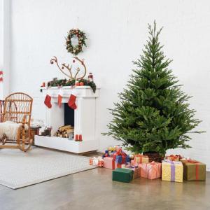 7 Fuß vorbeleuchteter Topf-Weihnachtsbaum mit Topf, grüner künstlicher Weihnachtsbaum für die Veranda, drinnen und draußen, Weihnachtsdekoration