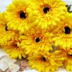 12 STKS Kunstmatige Gerbera Bloem Enkele Stam Bloei Boeket Plastic Zijde Nep Decoratieve Flora Outdoor Indoor Thuis Tuin Kantoor Hotel Bruiloft Party Geel