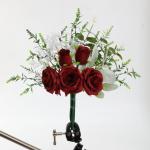 met vaas kunstmatige rode roos bloemen in vaas nep eucalyptus plant bloemstuk voor tafel middenstukken, babyshower, thuis keuken kantoor coffeeshop decoraties