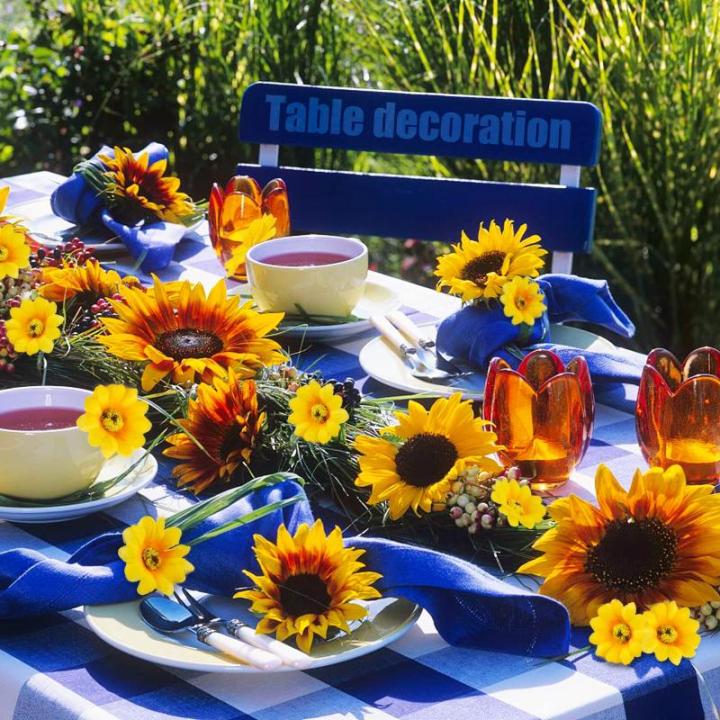 100 stuks kunstzonnebloemen, klein, 4,5 cm, zonnebloemkoppen, madeliefjes, , decoratieve bloemkoppen om te knutselen, stoffen bloemen, geel, voor bruiloft, feesten en feesten