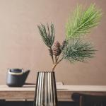 Kerstdennentak, geeist met glitter, 58 cm, kunstdennentak met natuurgetrouwe dennenappels en naalden, kerstdecoratie, tafeldecoratie voor Kerstmis, kerststuk