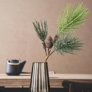 Kerstdennentak, geeist met glitter, 58 cm, kunstdennentak met natuurgetrouwe dennenappels en naalden, kerstdecoratie, tafeldecoratie voor Kerstmis, kerststuk