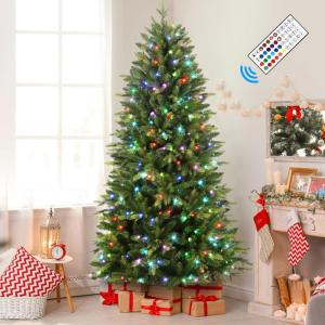 Kunstkerstboom van 210 cm met RGB-ledverlichting, afstandsbediening en realistische dennenlook, perfecte kerstdecoratie voor binnenruimtes, ideaal voor een feestelijke stemming