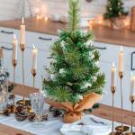 Mini kerstboom, 60 cm kunstmatige kerstboom met linnen basis, kleine kerstboom op tafelblad voor thuis/kantoor/keuken diner/bureaudecoratie
