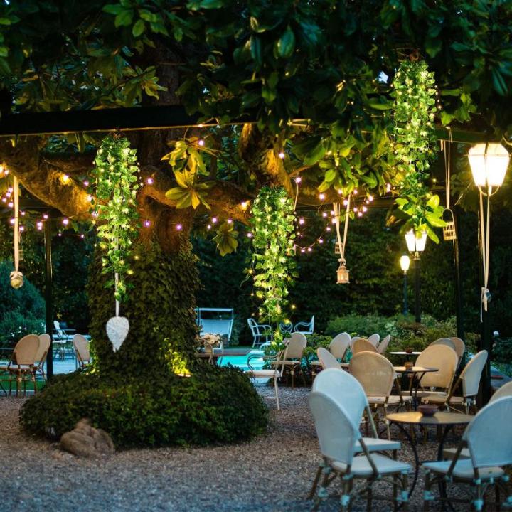 3 stuks kunstmatige hangende planten 1,1 m nep klimop wijnstok bladeren opknoping planten slinger met 3 stuks 30 LED snaren voor muur huis tuin bruiloft slinger buiten decoratie, g