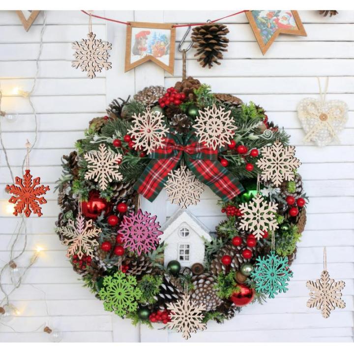 18 x sneeuwvlokken van hout, 9 designs, kerstboomversiering, houten sneeuwvlok, 7,5 cm, houten hangers Kerstmis met henneptouw, onafgewerkte kerstboomhangers van natuurlijk hout vo