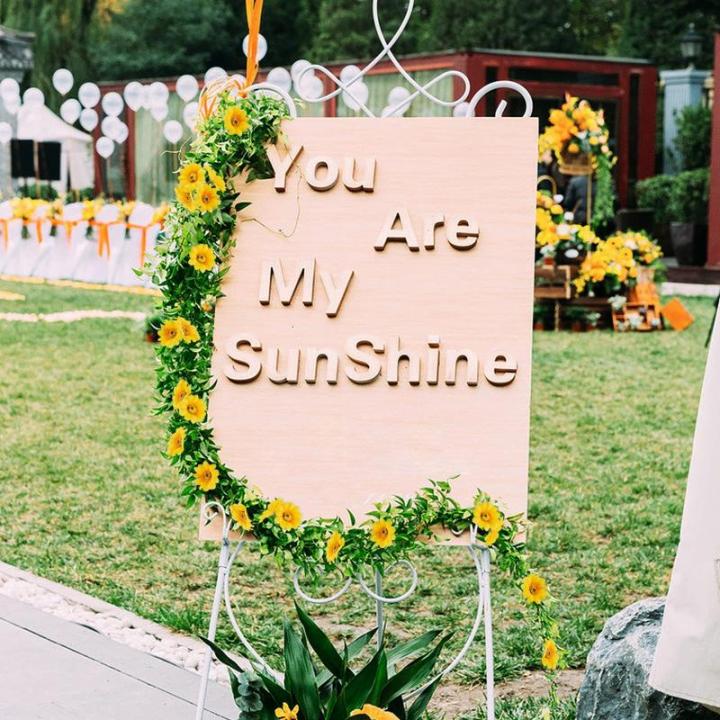 100 stuks kunstzonnebloemen, klein, 4,5 cm, zonnebloemkoppen, madeliefjes, , decoratieve bloemkoppen om te knutselen, stoffen bloemen, geel, voor bruiloft, feesten en feesten