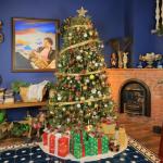 Kerstboom met verlichting, glans, kunstkerstboom met lichtketting, kunst-Nordmann-spar inclusief 350 warmwitte ledlampen, 820 takken en metalen standaard, van pvc (H210 cm)