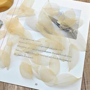 50 stuks kunstbladeren, decoratie, kunstbladeren, slinger, knutselen, droge bladeren, gedroogde bladeren, gebruikt voor doe-het-zelf handwerk, scrapbook, kaarten maken (bruin A)
