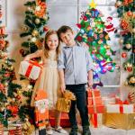 Vilten kerstboom voor kinderen, doe-het-zelf kerstboomko 50 stuks, afneembare ornamenten, kerstman, sneeuwpop, snoep, sokken, geschenken, wanddecoratie, deur (50 stuks)